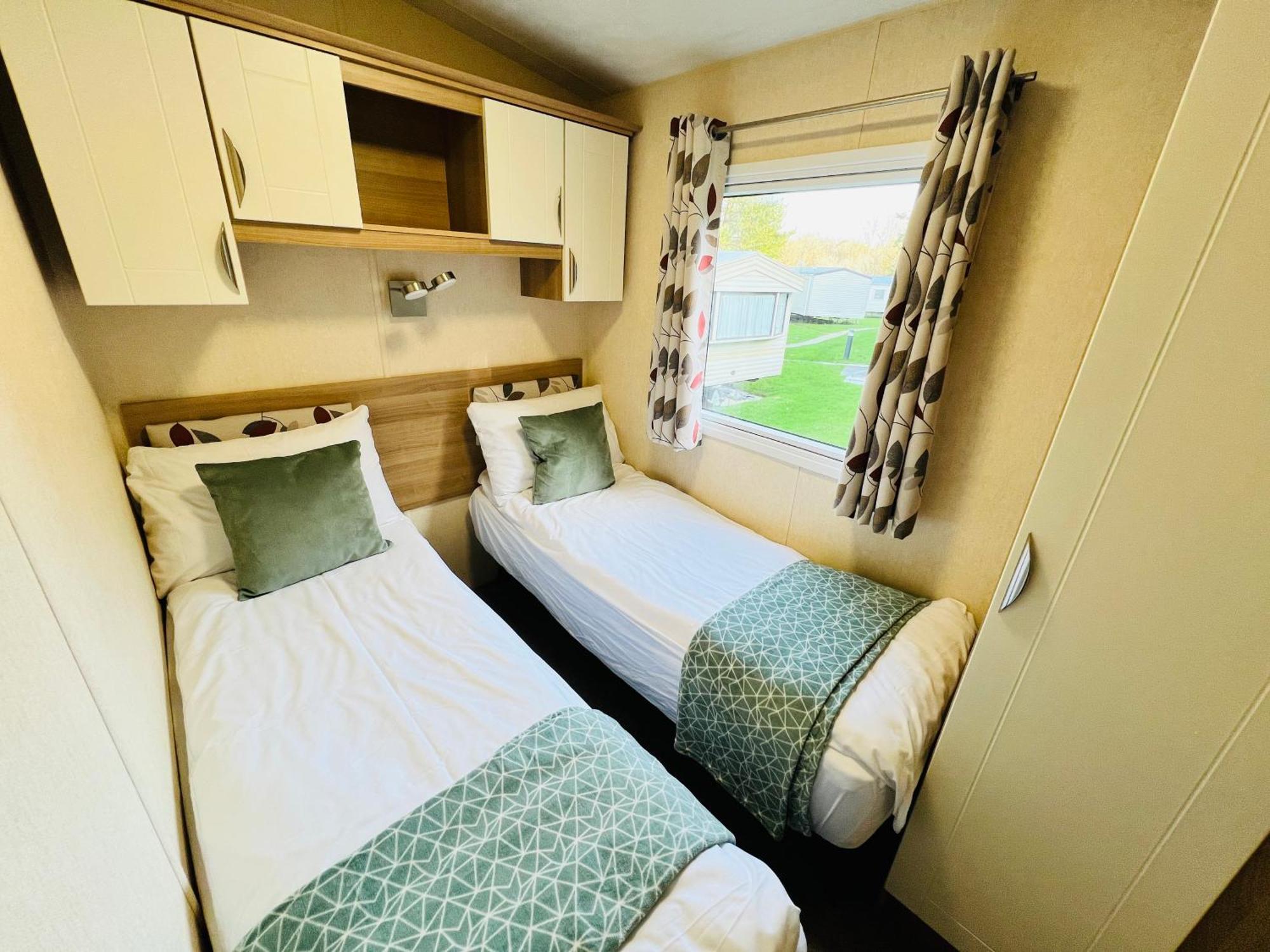 2 Bedroom Caravan Lg13, Shanklin, Isle Of Wight エクステリア 写真